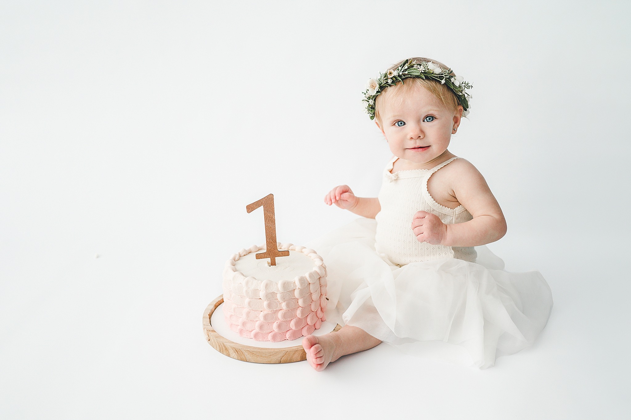 Cincinnati Cake Smash Photographer | Estelle turns one