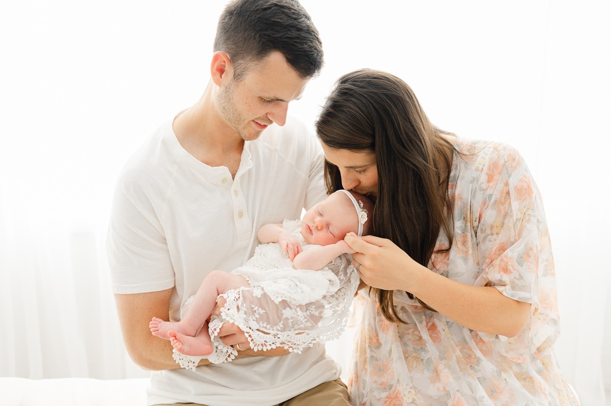 What to Expect from an In-Studio Newborn Session