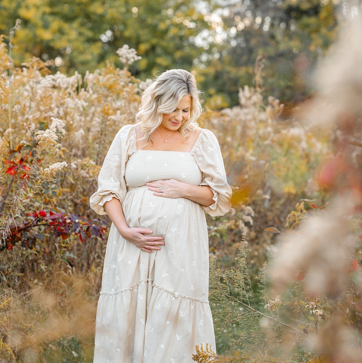 A Fall Maternity Story: Outdoor Fall Maternity Photography