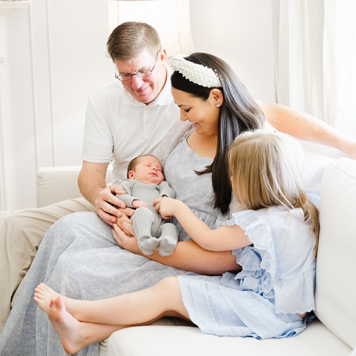 Is an In-Home Newborn Session a Good Fit for Your Family?