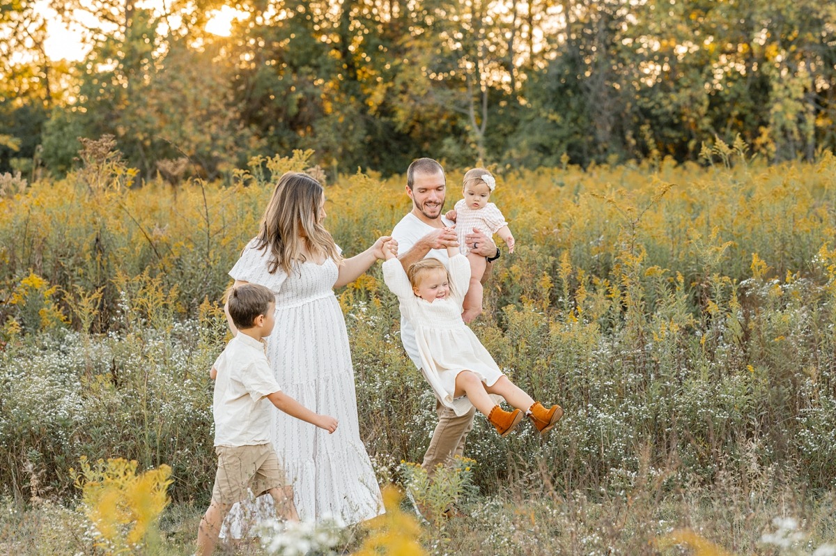 Fall Family Photos Aren’t About Perfectly Behaved Kids